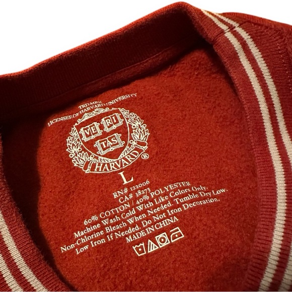 Harvard Women’s Large Dark Red Sweatshirt - Picture 2 of 3